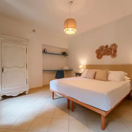 By Wonderful Italy Apartment *